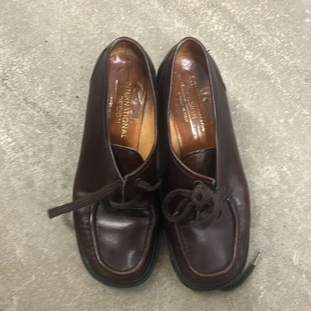 Classic Brown Leather Lace-Up Women's Loafers - Picture 2 of 7
